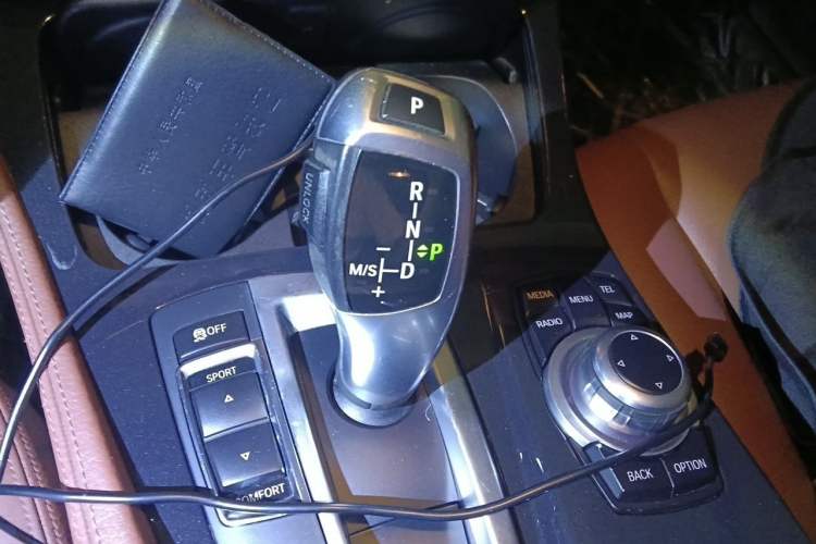 Used BMW 5 Series 2014 520Li Elegant Model Gear Lever