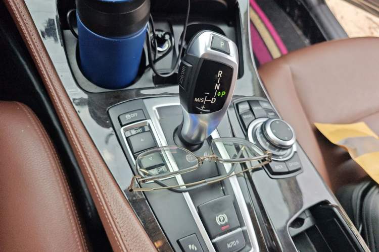 Used BMW 5 Series 2014 525Li Leading Model Gear Lever