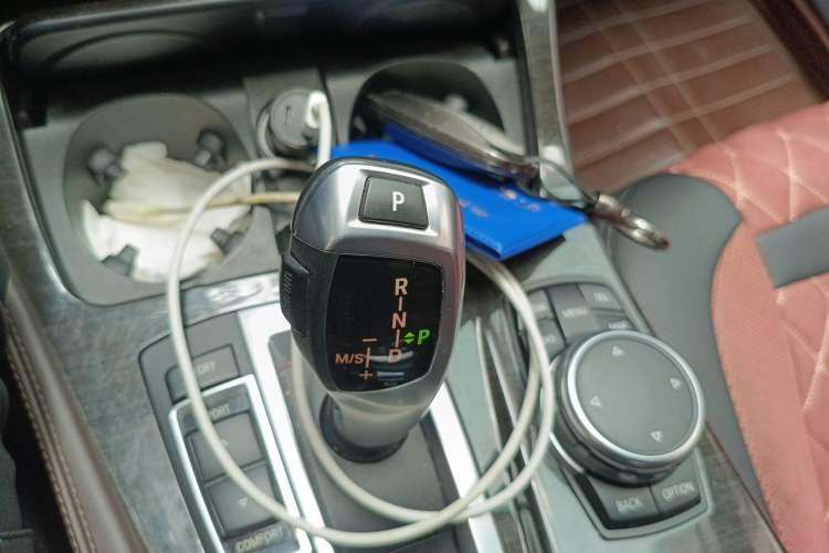 Used BMW 5 Series 2014 525Li Luxury Design Package Gear Lever