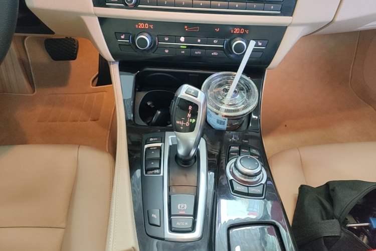 Used BMW 5 Series 2014 525Li Leading Model Gear Lever