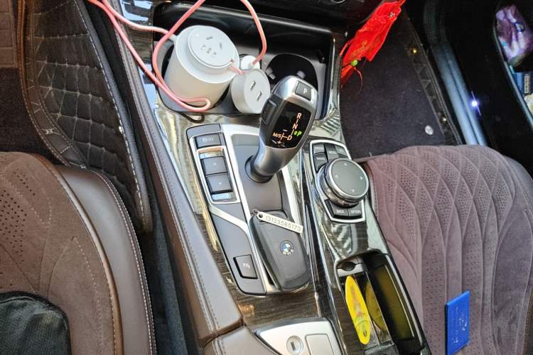 Used BMW 5 Series 2014 525Li Luxury Design Package Gear Lever