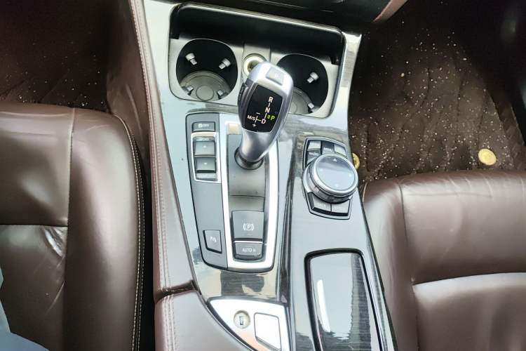 Used BMW 5 Series 2014 525Li Luxury Design Package Gear Lever
