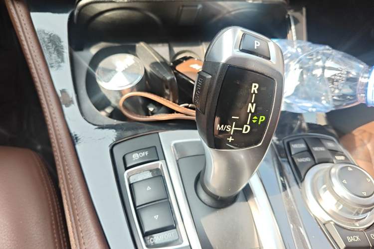 Used BMW 5 Series 2014 520Li Elegant Model Gear Lever