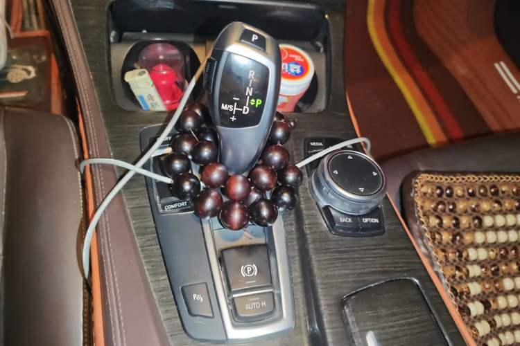 Used BMW 5 Series 2014 525Li Luxury Design Package Gear Lever
