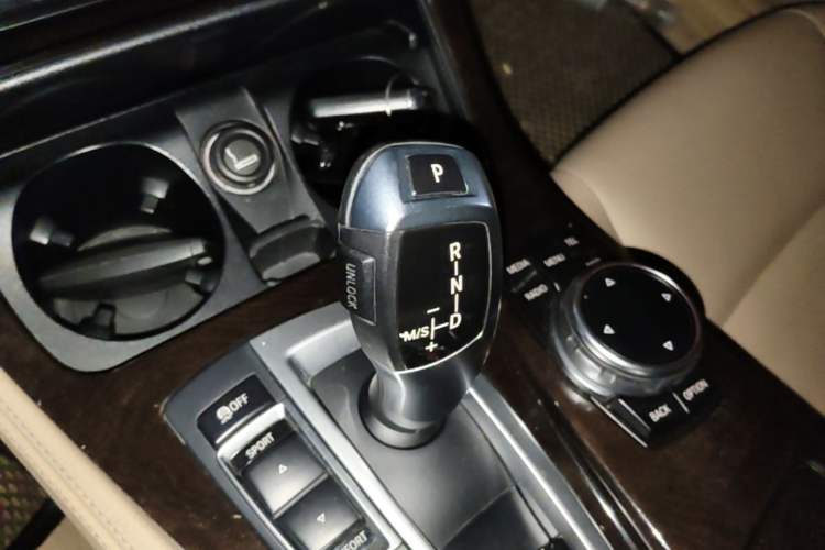 Used BMW 5 Series 2014 530Li Leading Model Gear Lever