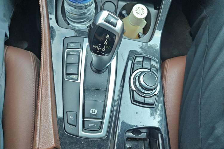 Used BMW 5 Series 2014 520Li Elegant Model Gear Lever