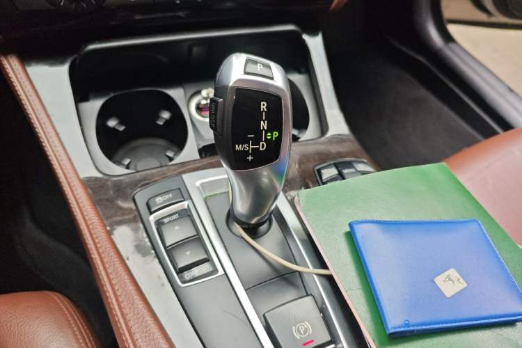 Used BMW 5 Series 2014 525Li Leading Model Gear Lever