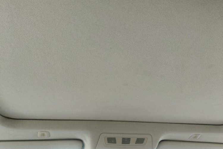 Used BMW 5 Series 2014 528Li Leading Model Headliner