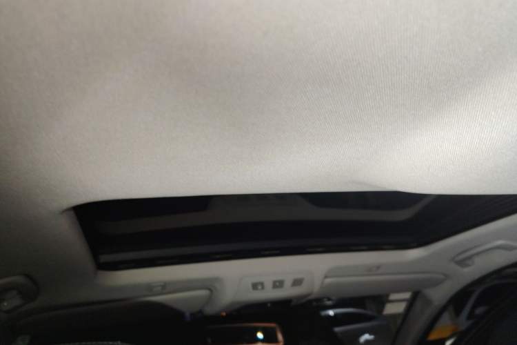 Used BMW 5 Series 2014 520Li Elegant Model Headliner