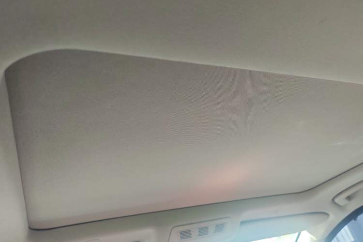 Used BMW 5 Series 2014 525Li Luxury Design Package Headliner