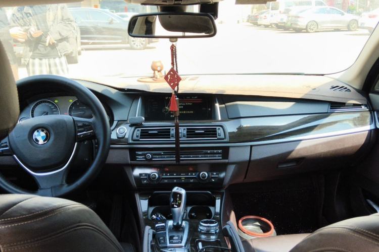 Used BMW 5 Series 2014 528Li xDrive Luxury Design Package Headliner