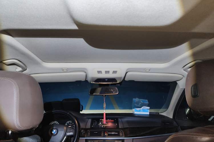 Used BMW 5 Series 2014 525Li Luxury Design Package Headliner