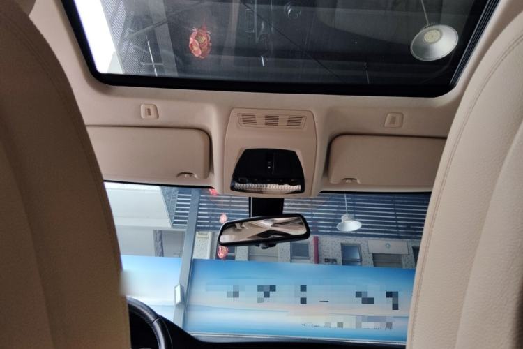 Used BMW 5 Series 2014 525Li Leading Model Headliner