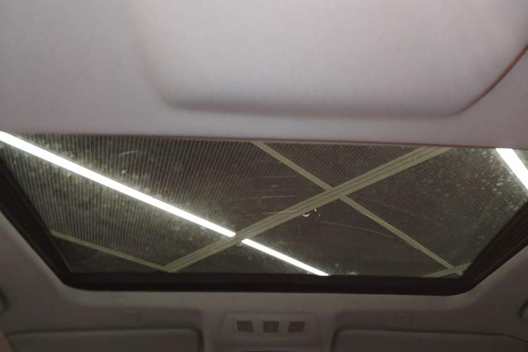 Used BMW 5 Series 2014 528Li xDrive Premium Edition Headliner