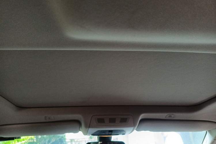 Used BMW 5 Series 2014 525Li Luxury Design Package Headliner