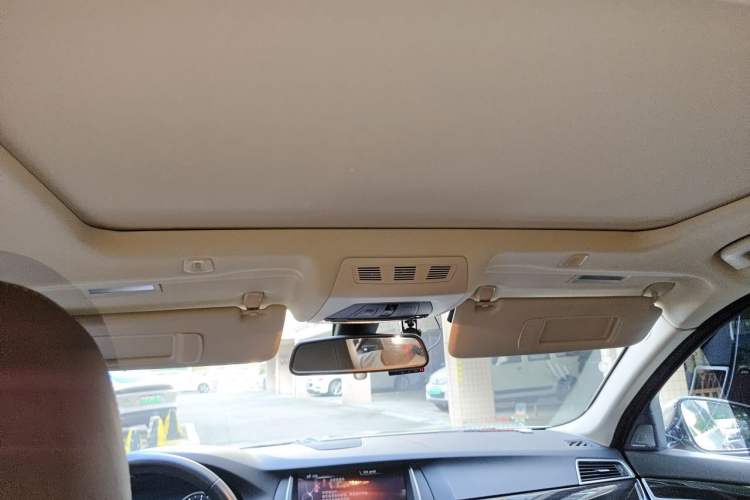 Used BMW 5 Series 2014 525Li Luxury Design Package Headliner
