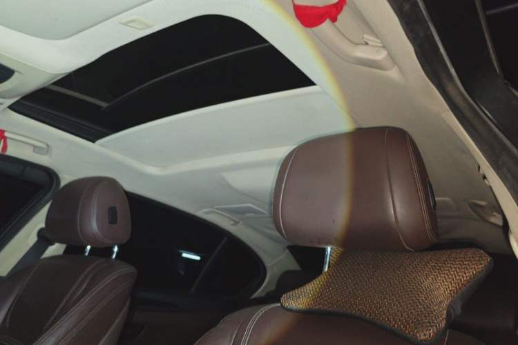 Used BMW 5 Series 2014 525Li Luxury Design Package Headliner
