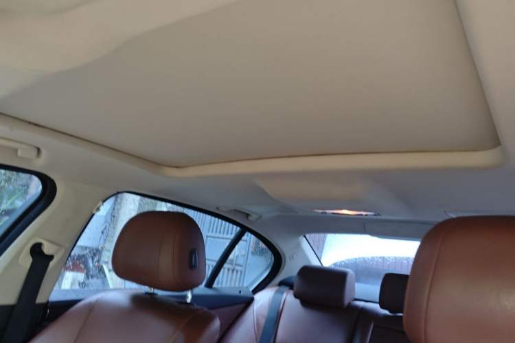 Used BMW 5 Series 2014 525Li Leading Model Headliner