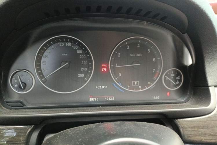 Used BMW 5 Series 2014 525Li Luxury Design Package Instrument Cluster
