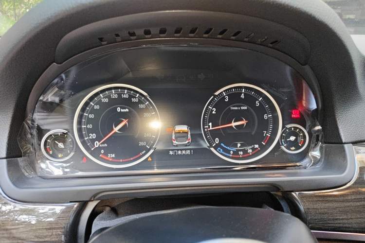 Used BMW 5 Series 2014 525Li Luxury Design Package Instrument Cluster
