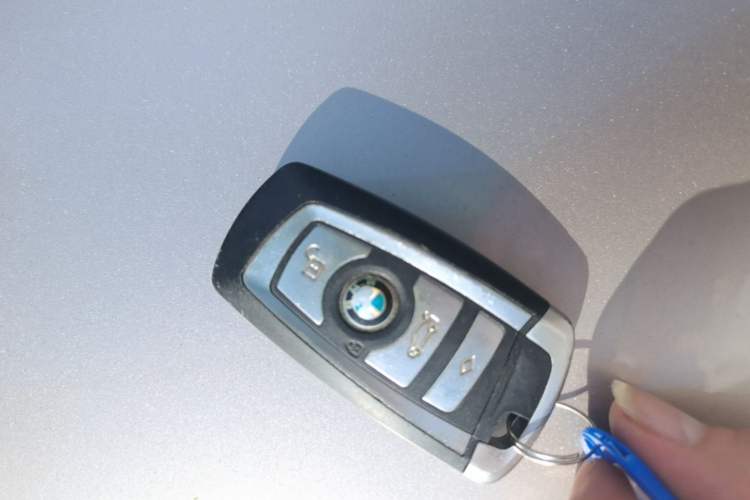 Used BMW 5 Series 2014 520Li Elegant Model Interior 1