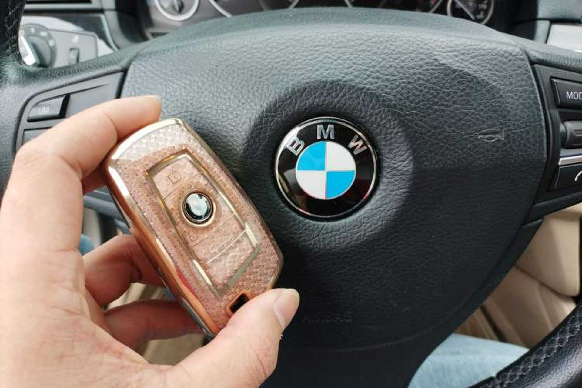 Used BMW 5 Series 2014 520i Elegant Edition Interior 1