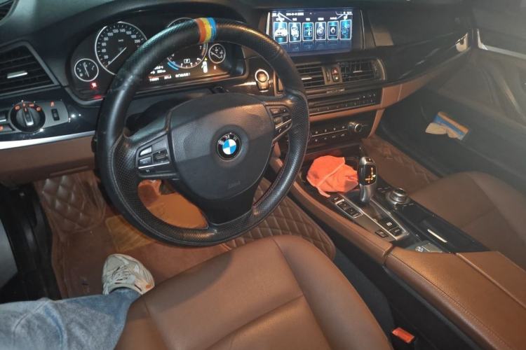 Used BMW 5 Series 2014 520Li Elegant Model Interior 2