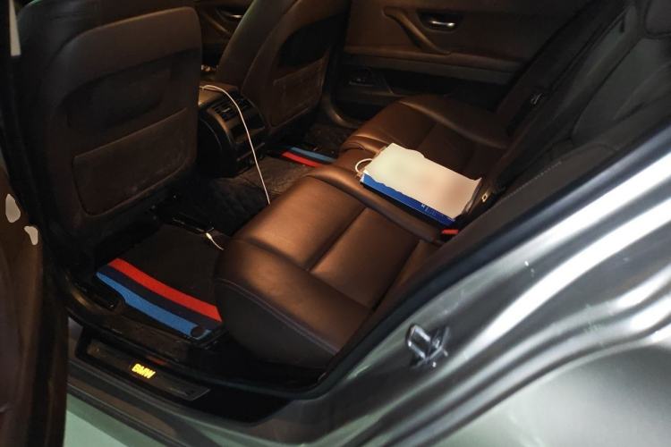 Used BMW 5 Series 2014 525Li Luxury Design Package Interior 4
