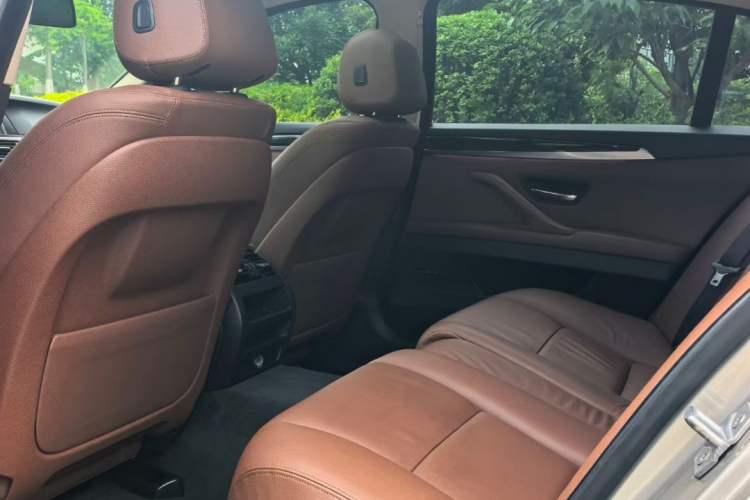Used BMW 5 Series 2014 525Li Leading Model Interior 4