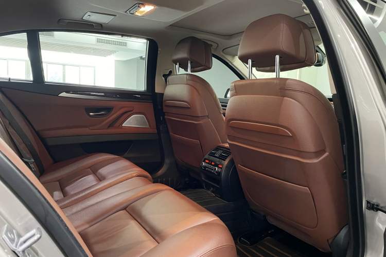 Used BMW 5 Series 2014 535Li Leading Model Interior 8