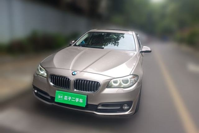 BMW 5 Series 2014 525Li Leading Model مستعملة