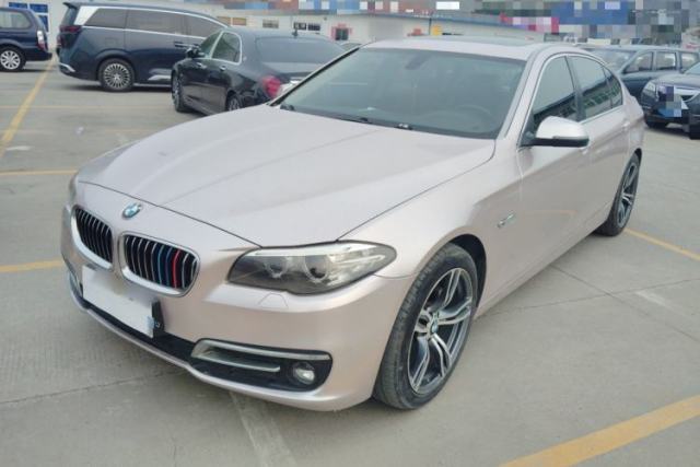 Ojetý BMW 5 Series 2014 520Li Elegant Model