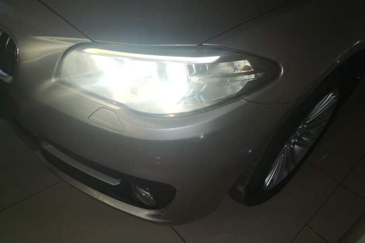 Used BMW 5 Series 2014 525Li Leading Model Left Front Headlight