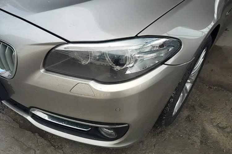 Used BMW 5 Series 2014 525Li Luxury Design Package Left Front Headlight