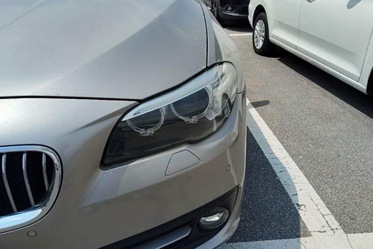 Used BMW 5 Series 2014 520Li Elegant Model Left Front Headlight