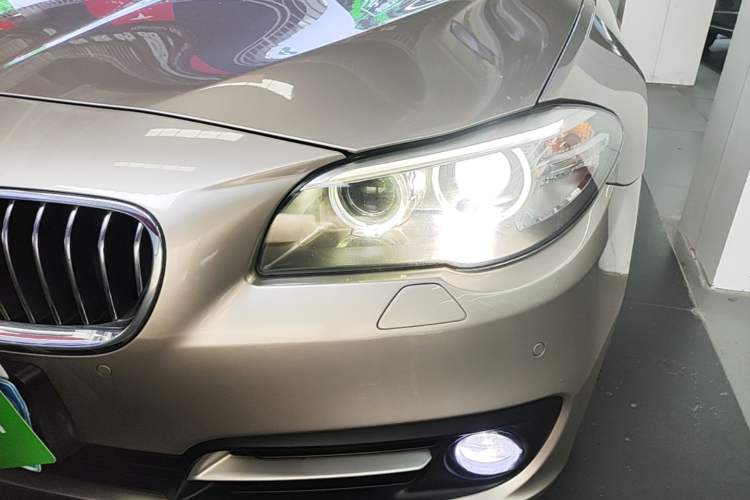Used BMW 5 Series 2014 525Li Leading Model Left Front Headlight