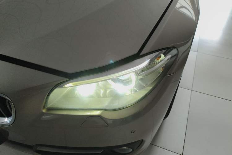 Used BMW 5 Series 2014 520i Elegant Edition Left Front Headlight