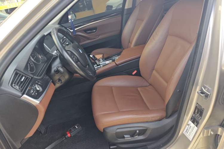 Used BMW 5 Series 2014 520Li Elegant Model Left Front Seat