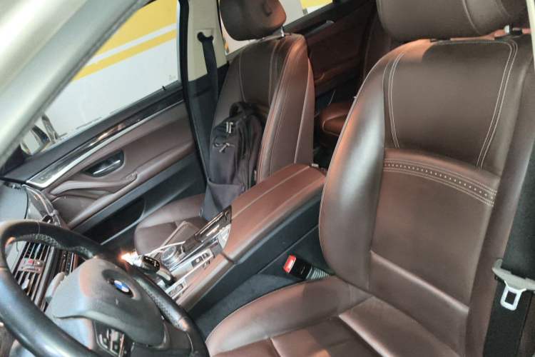 Used BMW 5 Series 2014 525Li Luxury Design Package Left Front Seat