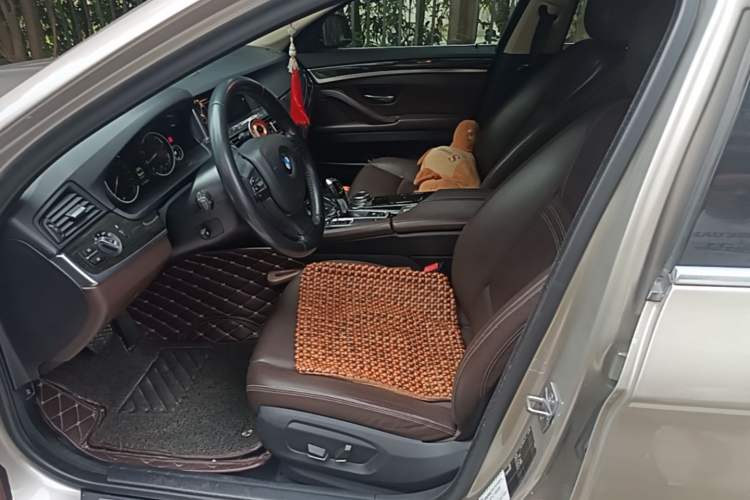 Used BMW 5 Series 2014 525Li Luxury Design Package Left Front Seat