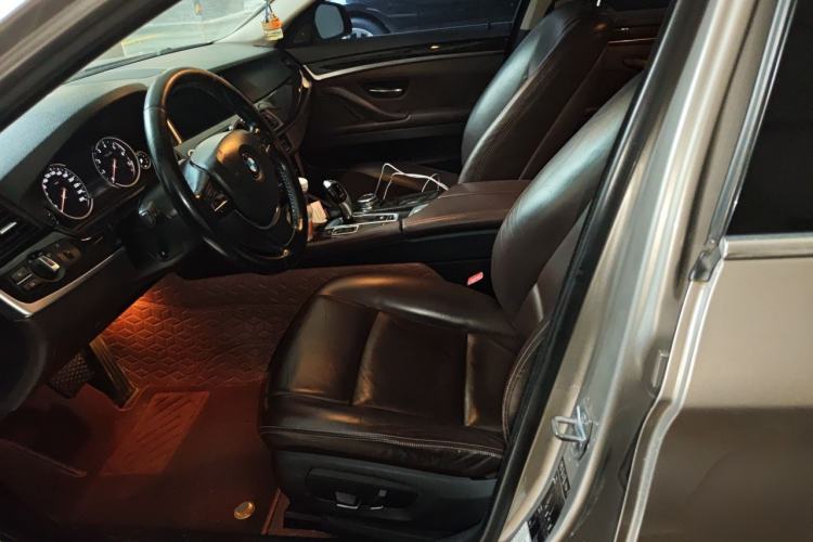 Used BMW 5 Series 2014 525Li Luxury Design Package Left Front Seat