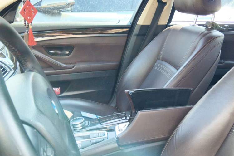 Used BMW 5 Series 2014 528Li xDrive Luxury Design Package Left Front Seat