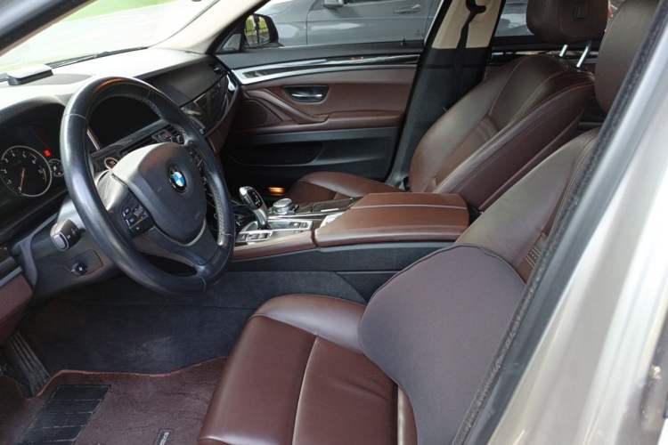 Used BMW 5 Series 2014 525Li Luxury Design Package Left Front Seat