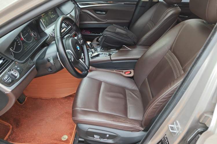 Used BMW 5 Series 2014 525Li Luxury Design Package Left Front Seat