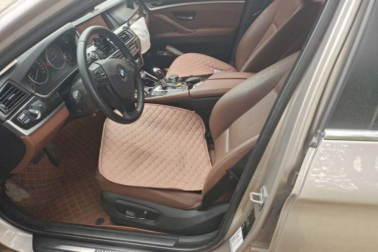 Used BMW 5 Series 2014 525Li Luxury Design Package Left Front Seat