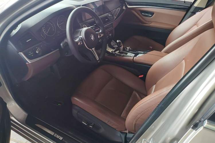 Used BMW 5 Series 2014 520Li Elegant Model Left Front Seat