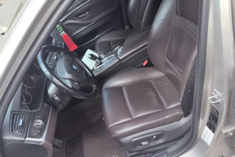 Used BMW 5 Series 2014 525Li Luxury Design Package Left Front Seat