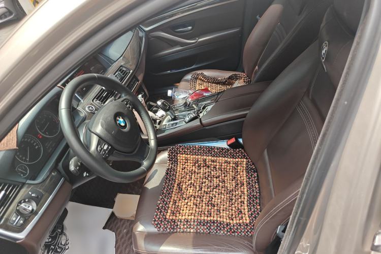 Used BMW 5 Series 2014 525Li Luxury Design Package Left Front Seat