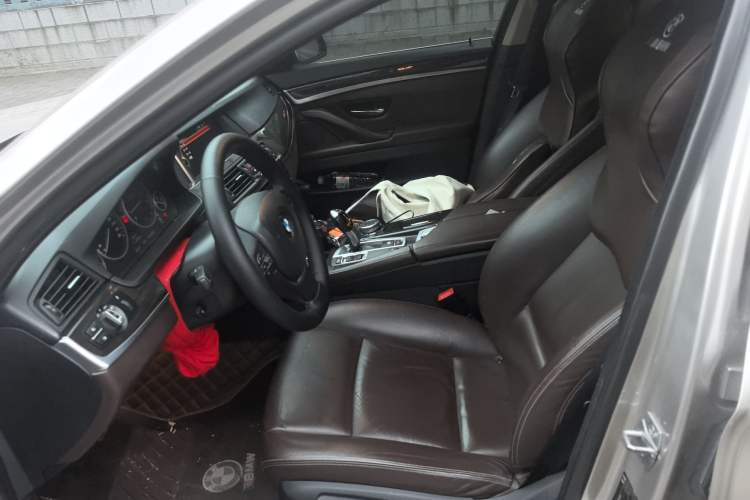 Used BMW 5 Series 2014 525Li Luxury Design Package Left Front Seat