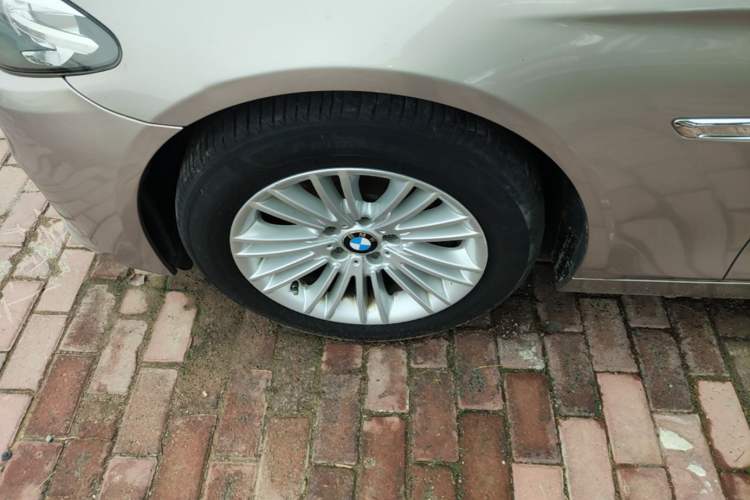 Used BMW 5 Series 2014 525Li Leading Model Left Front Wheel Hub